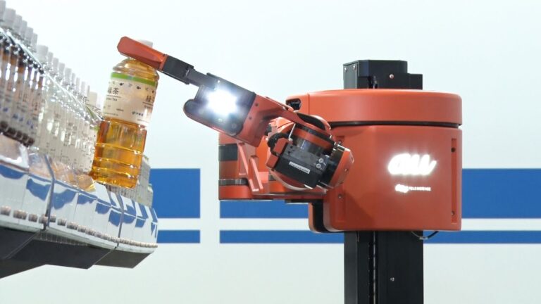 Ra mắt "siêu thị tương lai" phát triển nhờ AI và robot