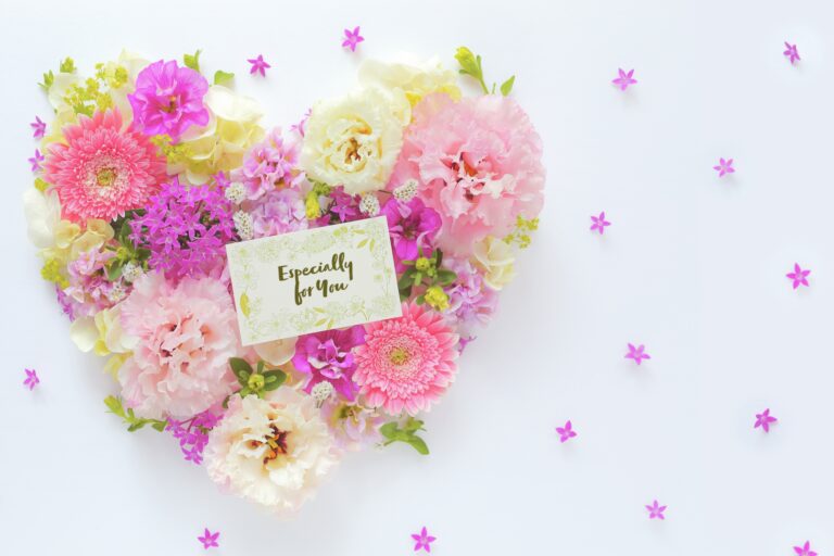 Ngày 22/11 – Ngày Vợ Chồng Hạnh Phúc là gì? Nguồn gốc, ý nghĩa, cách kỷ niệm và quà tặng cho các cặp đôi